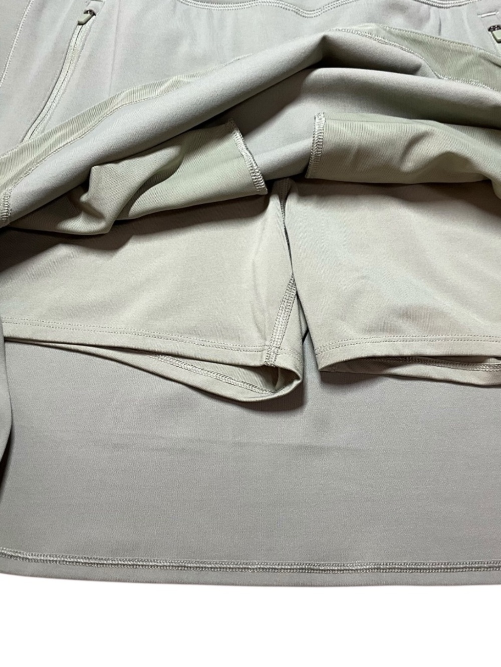 ATHLETA Green Fairway Golf Skort Zippered Pockets Tulip Hem Pull On Style Sz L - Picture 8 of 10